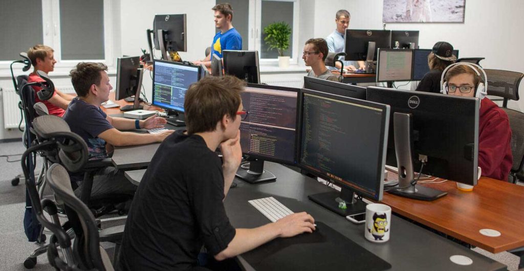 Managed Data Center Infrastructure 9 command center
