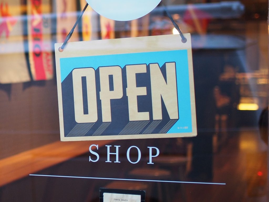 shop-2607121_1920